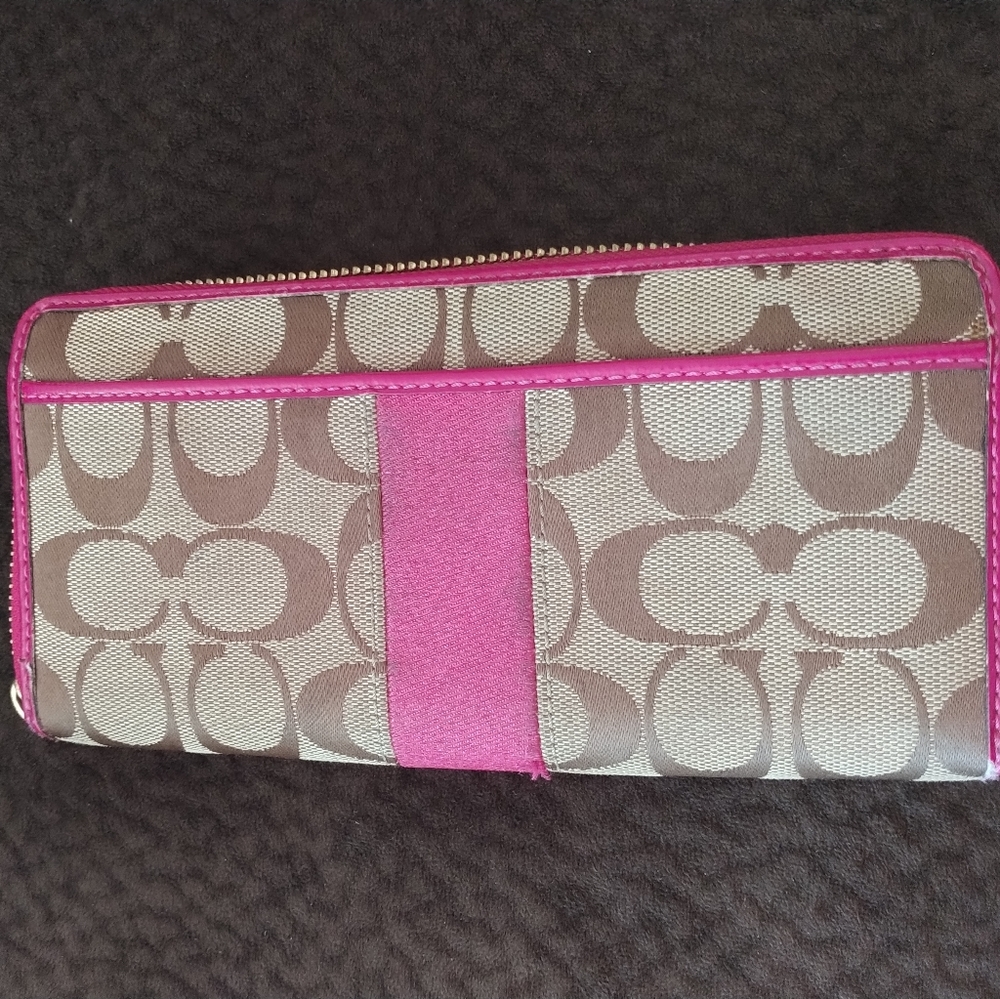 Coach wallet
